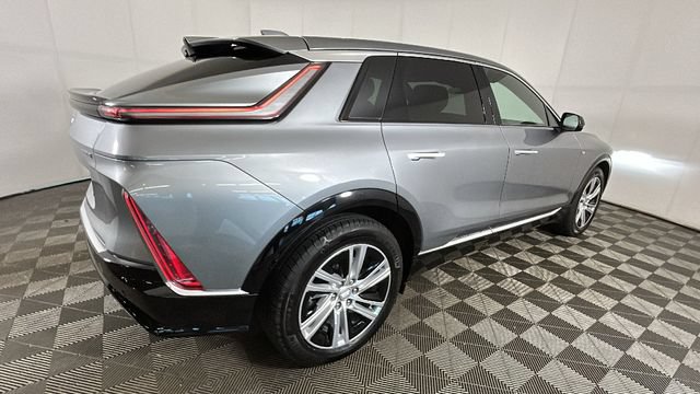 Used 2024 Cadillac Lyriq Tech RWD image 2