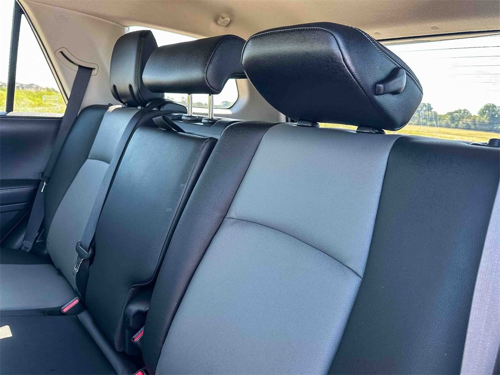 Used 2018 Toyota 4Runner SR5 Premium image 19
