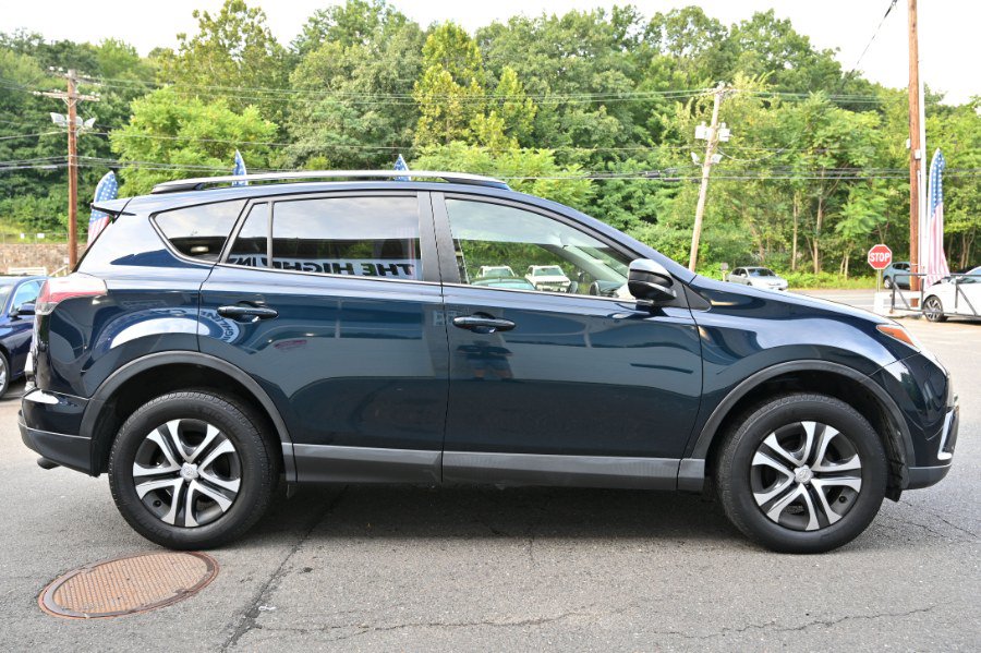 Used 2017 Toyota RAV4 LE w/ Carpet Mat Package AWD/4WD image 6