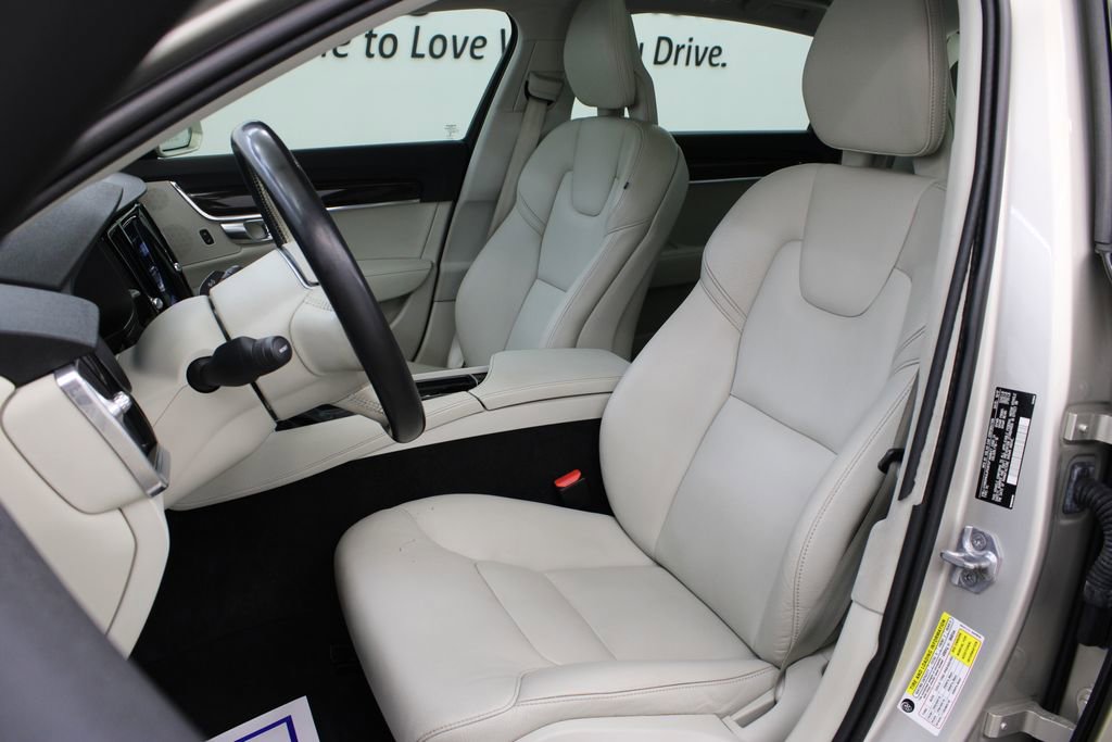 Used 2018 Volvo S90 T5 Momentum w/ Convenience Package image 16