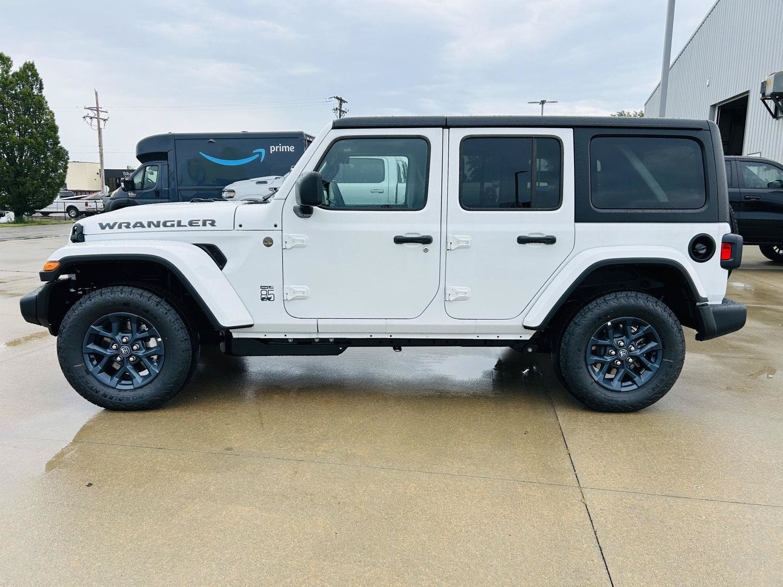 New 2026 Jeep Wrangler Unlimited Sport AWD/4WD image 33