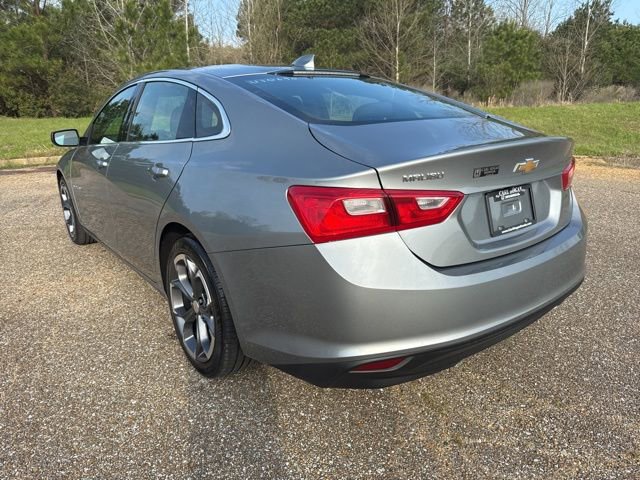 Used 2023 Chevrolet Malibu LT image 4