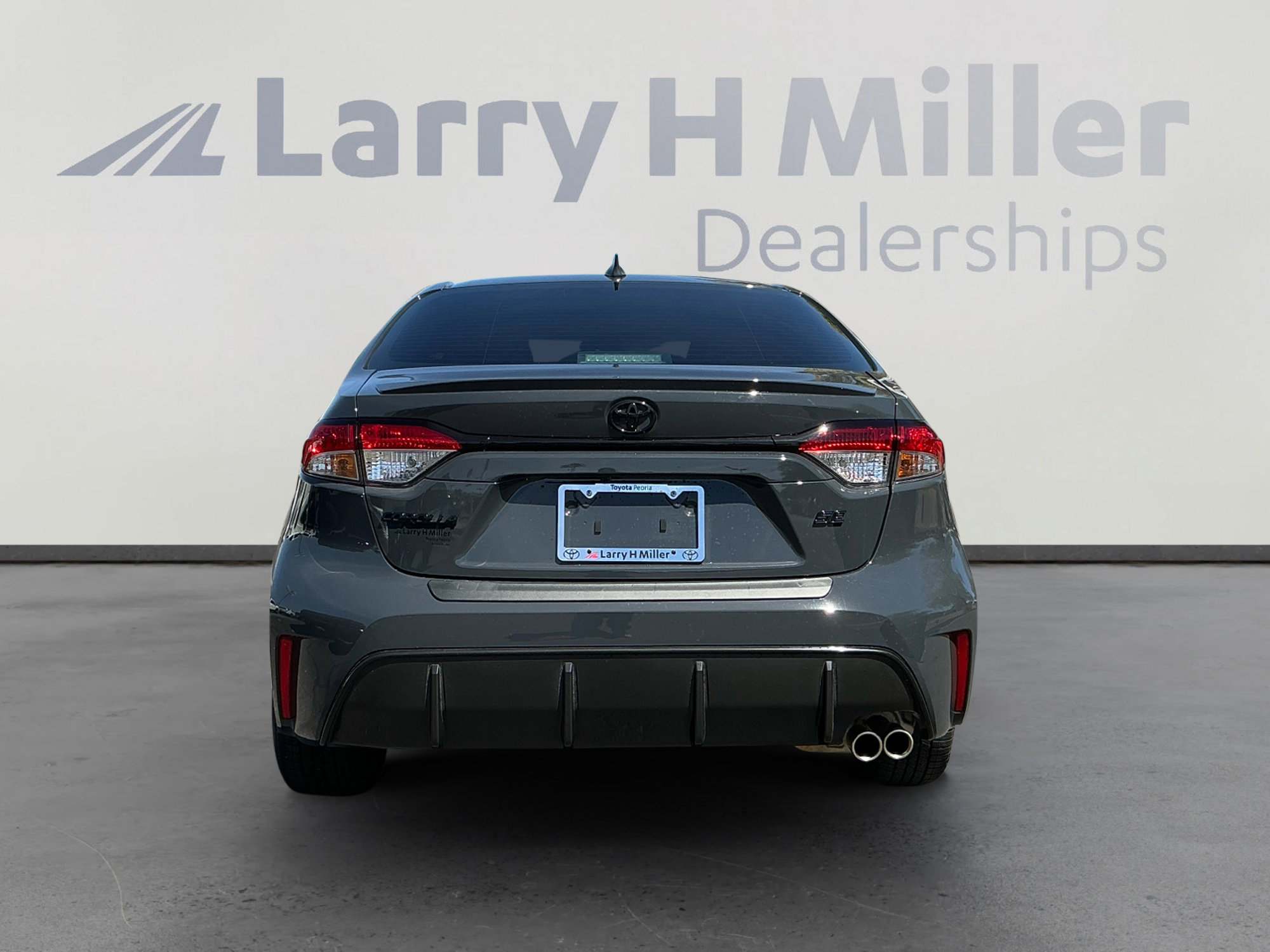 Used 2025 Toyota Corolla SE FWD image 4