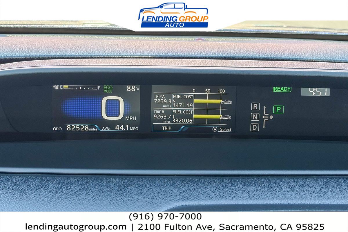 Used 2017 Toyota Prius Two w/ Prius Two Safety Plus Package FWD image 21
