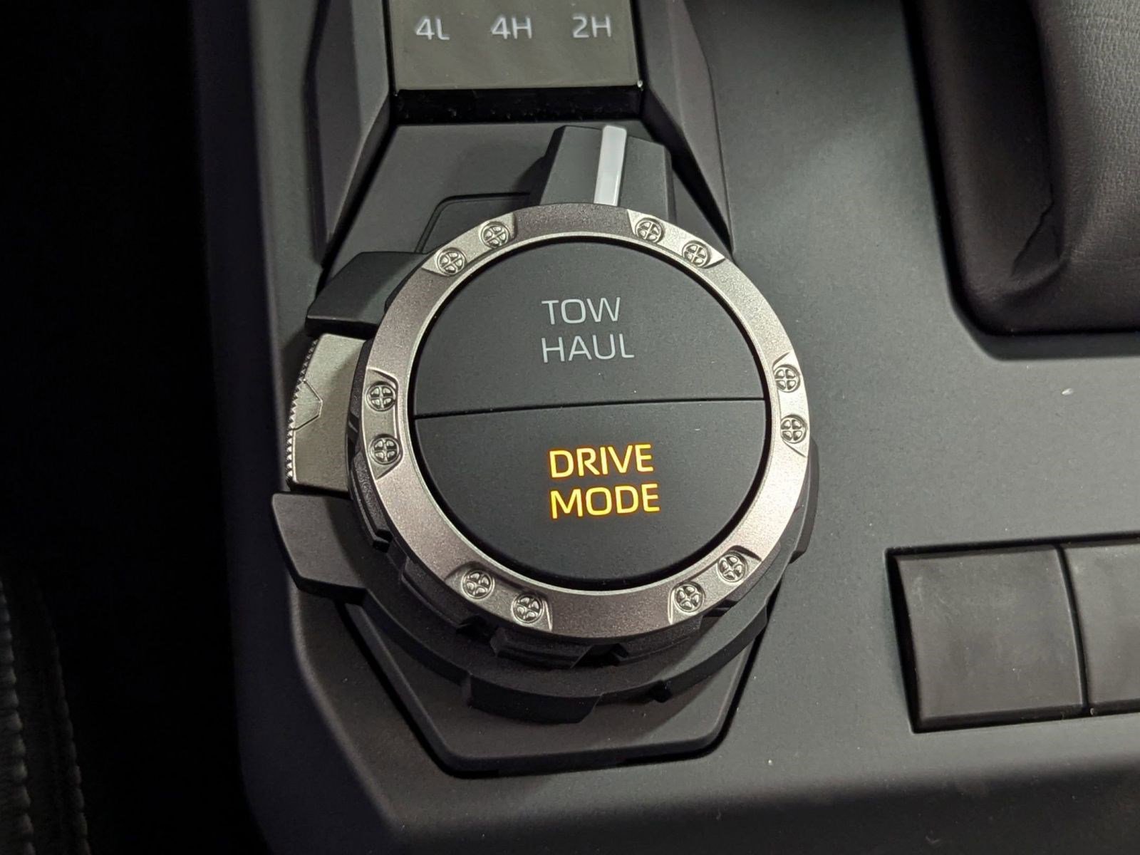 New 2025 Toyota Tacoma SR image 27