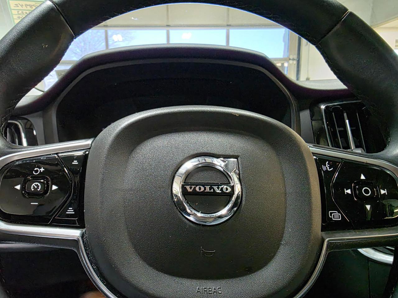 Used 2023 Volvo S60 T8 Plus AWD/4WD image 24