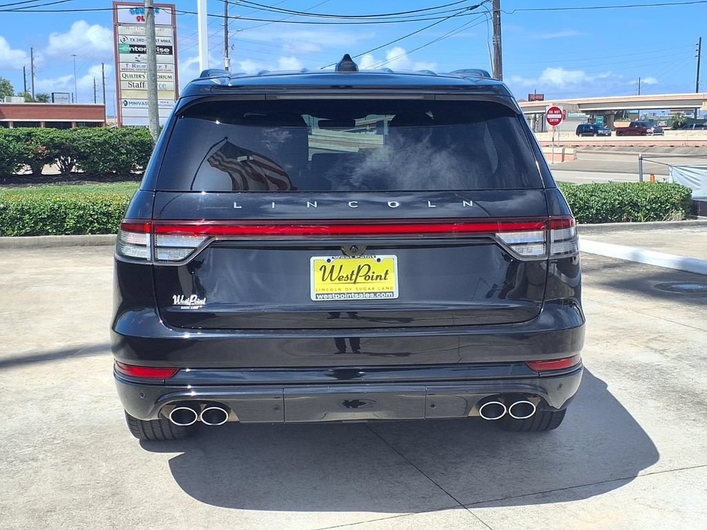 Used 2025 Lincoln Aviator Reserve w/ Jet Appearance Package RWD image 5