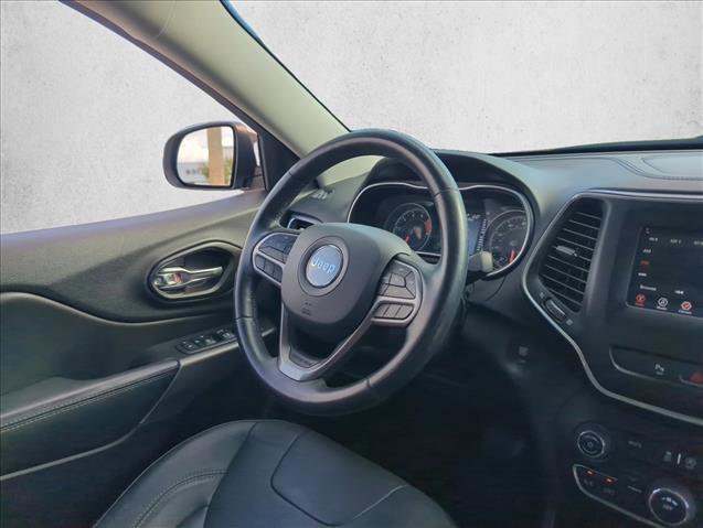 Used 2021 Jeep Cherokee Latitude Lux image 25