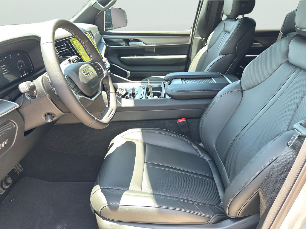 New 2026 Jeep Grand Wagoneer L 4WD image 19