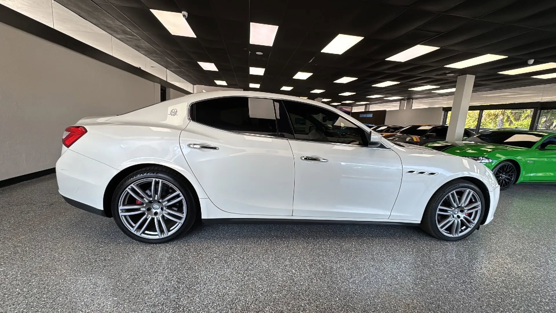 Used 2017 Maserati Ghibli w/ Luxury Package RWD image 8