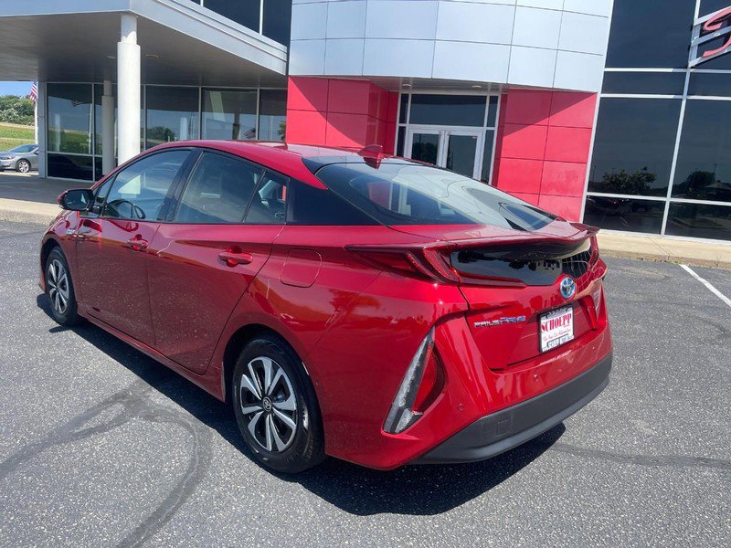 Used 2018 Toyota Prius Prime Advanced w/ Carpet Mat Package FWD image 4