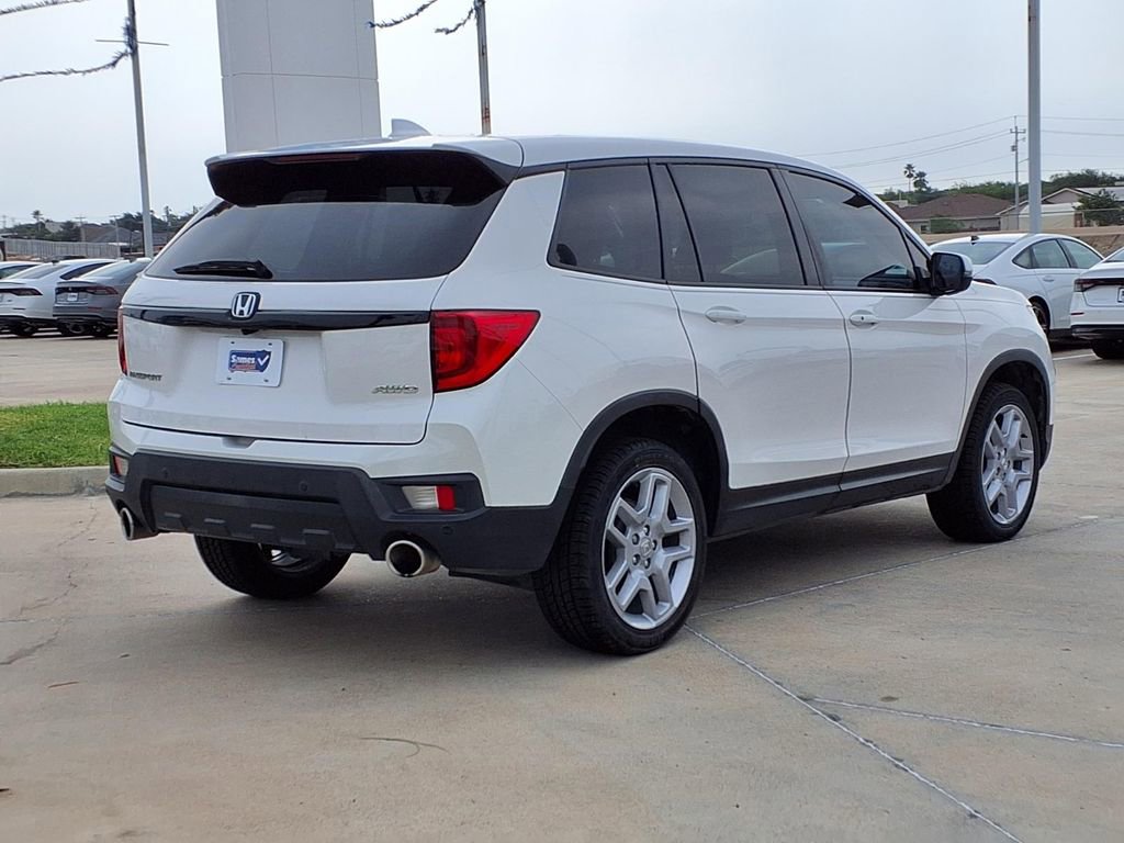 Used 2024 Honda Passport EX-L image 7