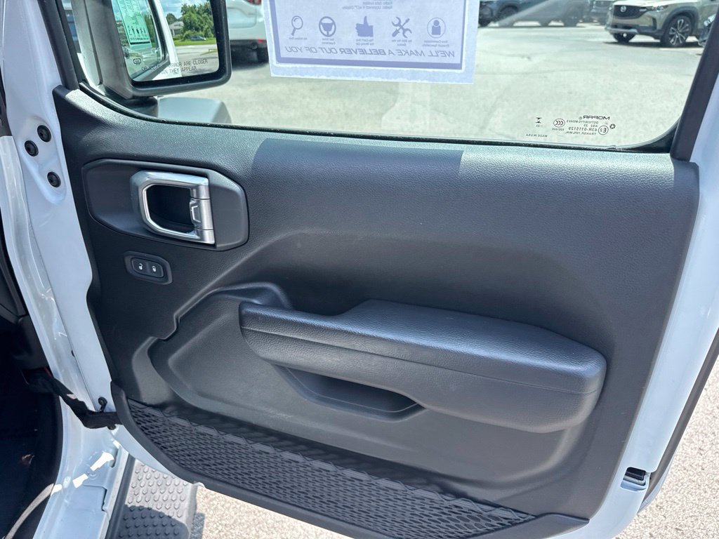 Used 2023 Jeep Wrangler Sport AWD/4WD image 70