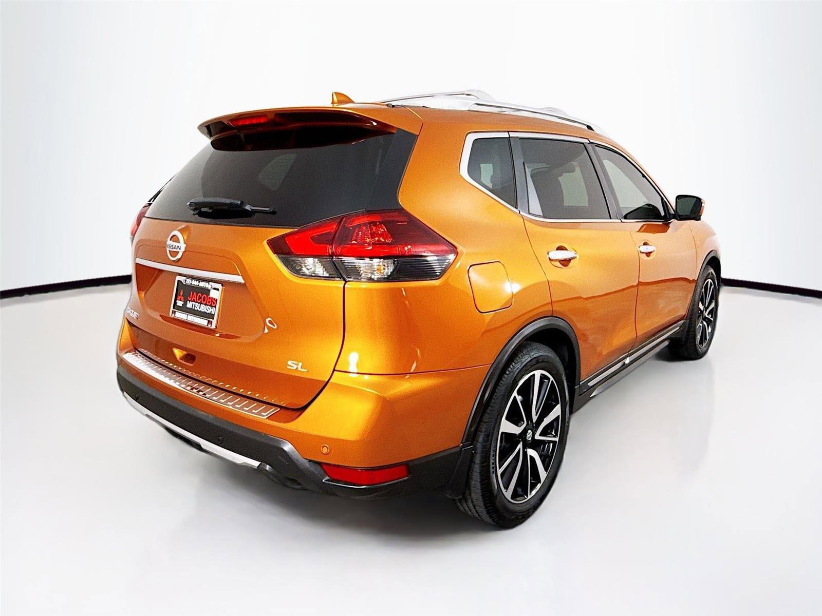 Used 2020 Nissan Rogue SL w/ Premium Package image 35
