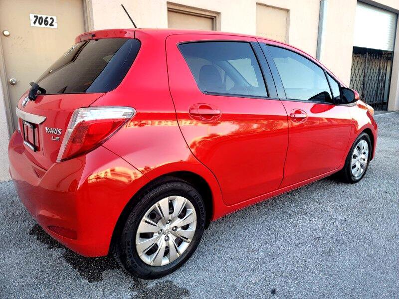 Used 2013 Toyota Yaris LE image 17