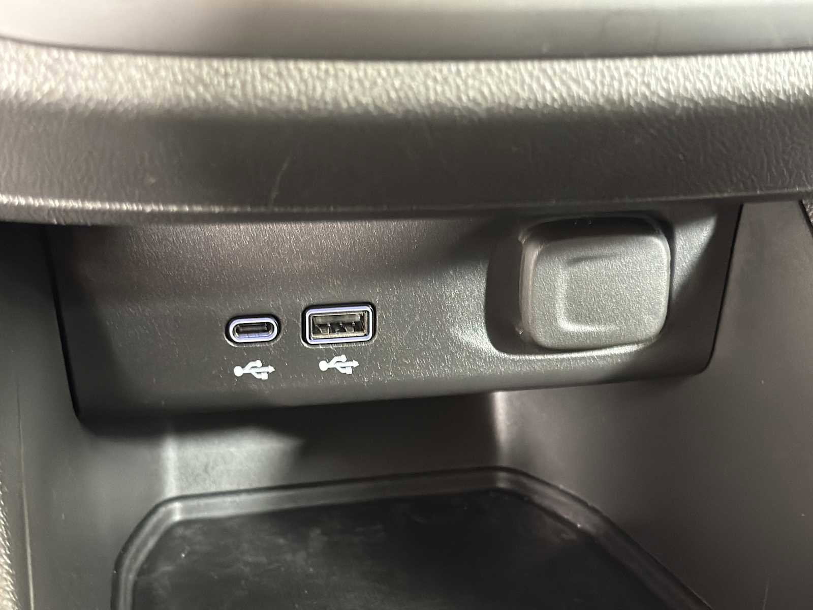 Used 2025 Buick Envista Preferred image 28