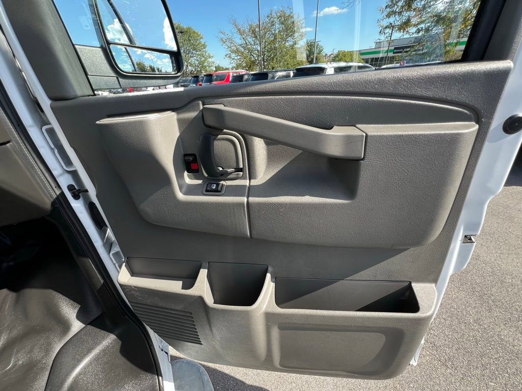 Used 2023 GMC Savana 2500 w/ Driver Convenience Package image 26