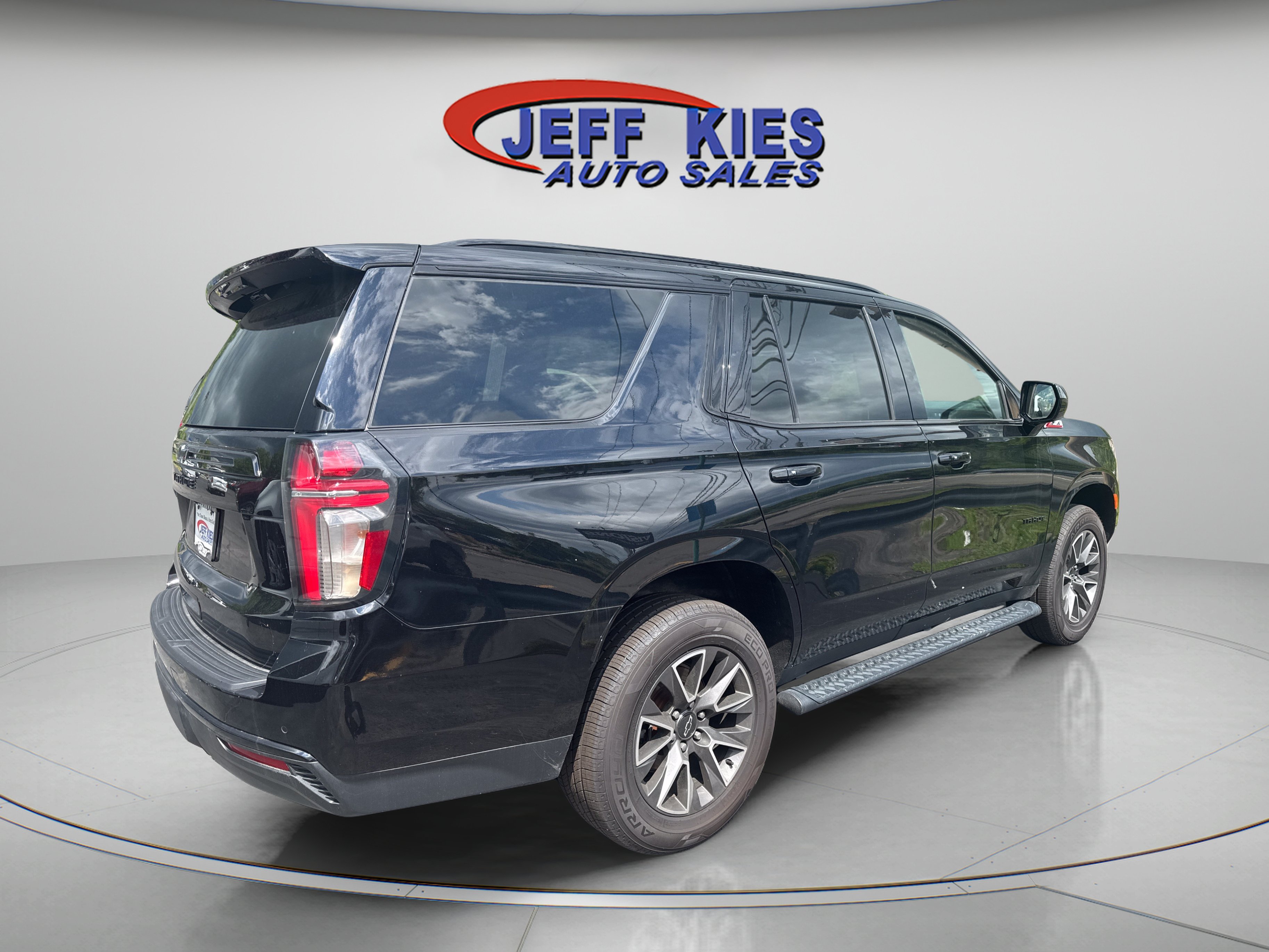 Used 2023 Chevrolet Tahoe Z71 AWD/4WD image 6