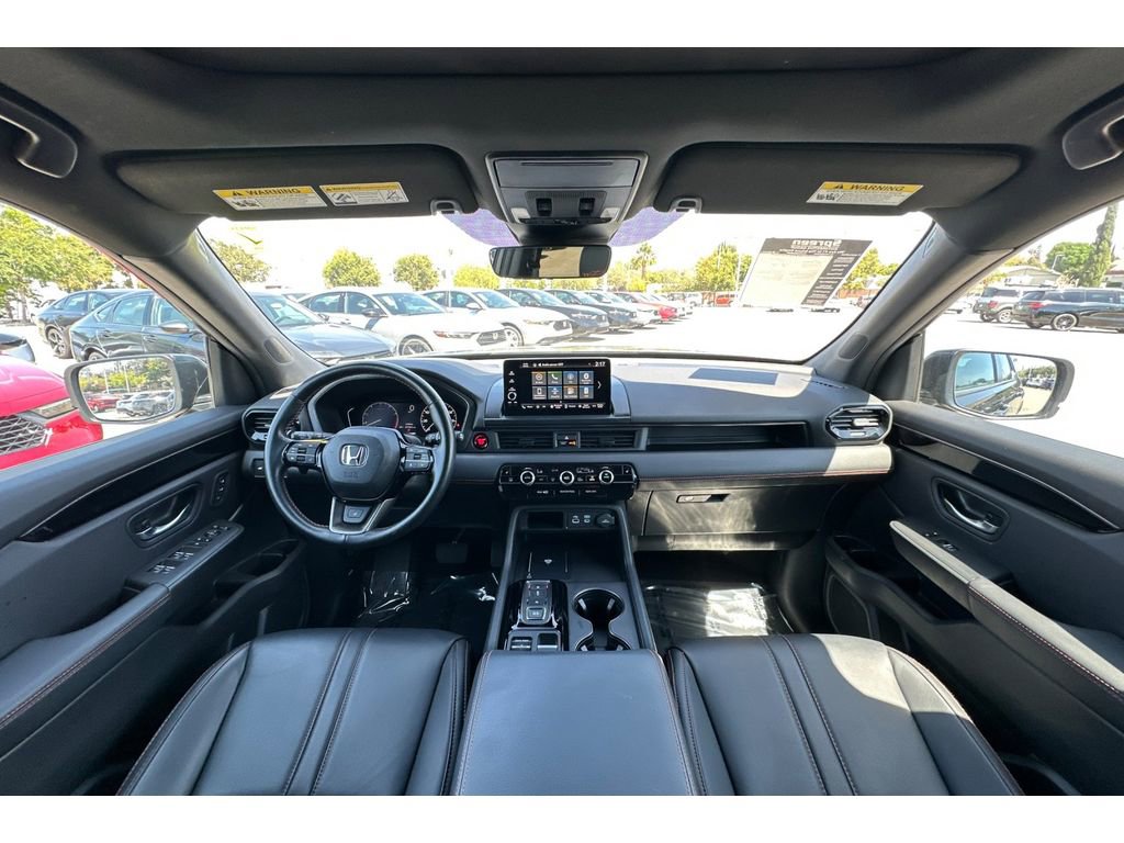Certified 2025 Honda Pilot TrailSport image 15