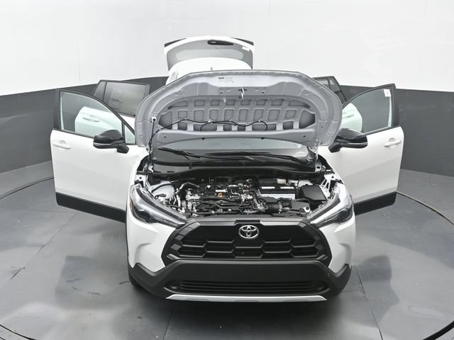 New 2026 Toyota Corolla Cross LE FWD image 32