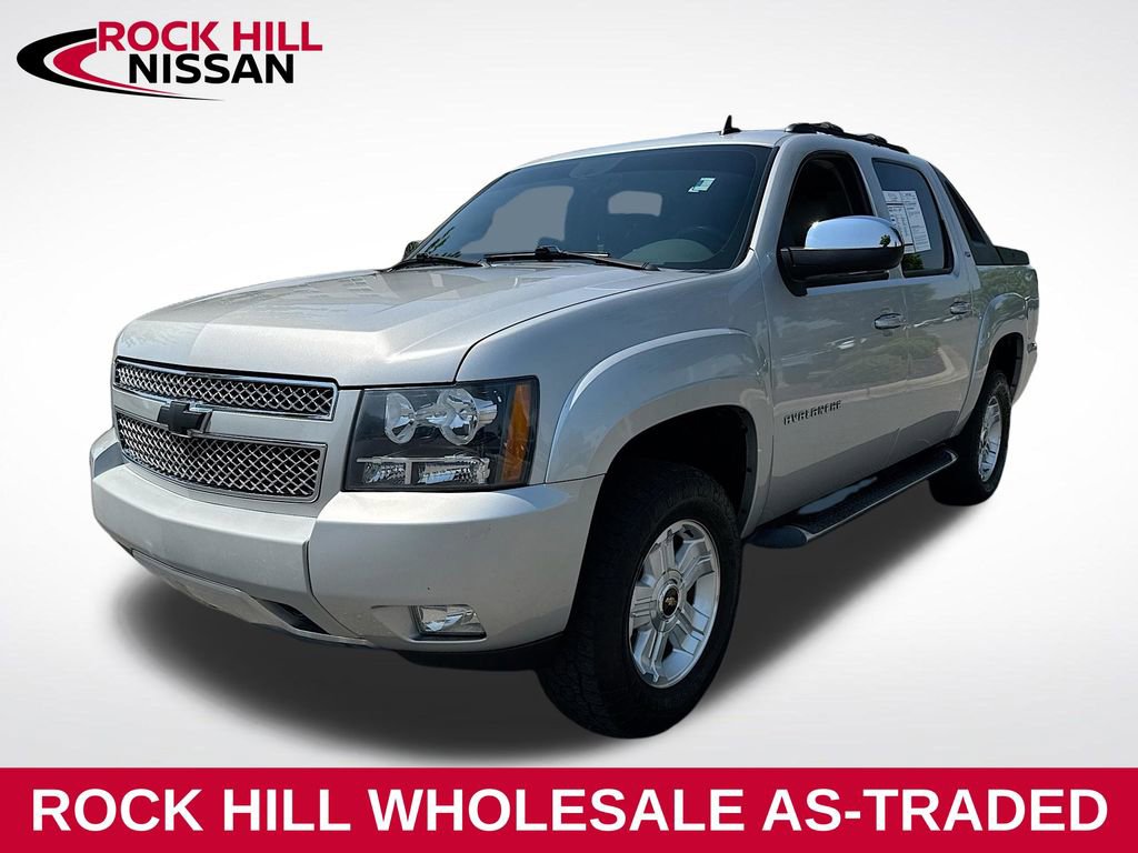 Used 2011 Chevrolet Avalanche LT AWD/4WD image 3