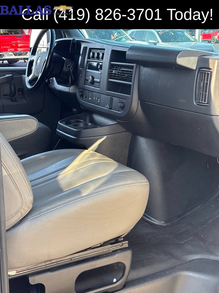 Used 2019 Chevrolet Express 2500 w/ Driver Convenience Package RWD image 9