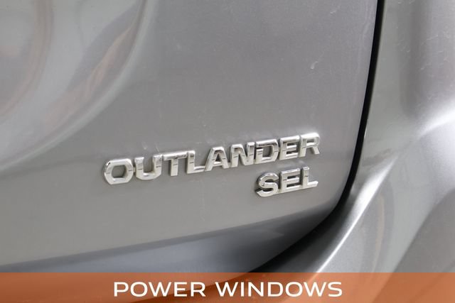 Used 2019 Mitsubishi Outlander SE FWD image 8