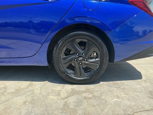 Certified 2023 Hyundai Elantra SEL FWD image 29