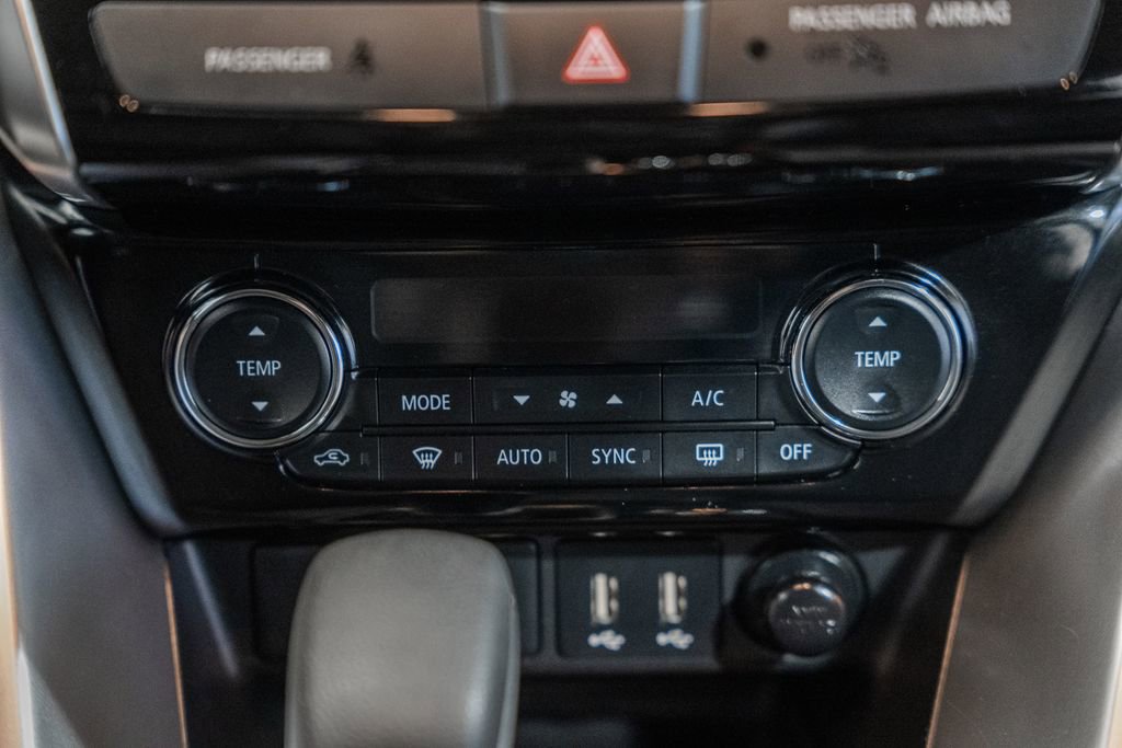 Used 2025 Mitsubishi Eclipse Cross SE image 28