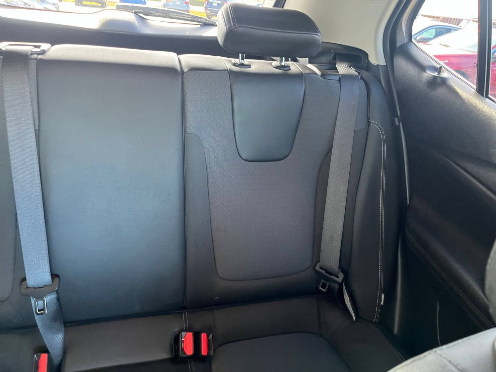 Used 2025 Buick Encore GX Preferred FWD image 34