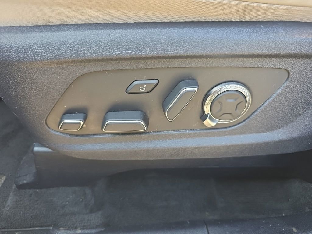 Used 2024 Hyundai Palisade Calligraphy image 24