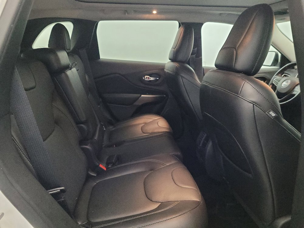 Used 2021 Jeep Cherokee Limited w/ Elite Package AWD/4WD image 19