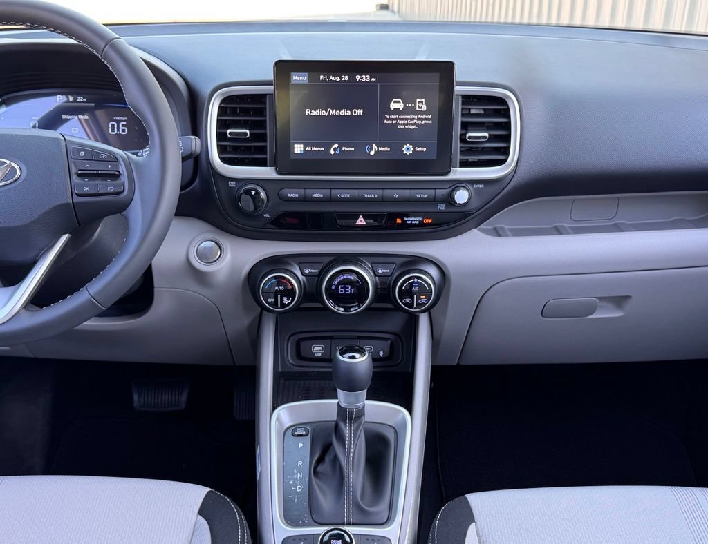 New 2026 Hyundai Venue SEL FWD image 4