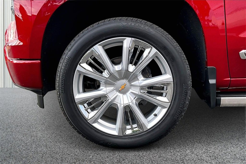Used 2022 Chevrolet Silverado 1500 High Country w/ High Country Premium Package image 31