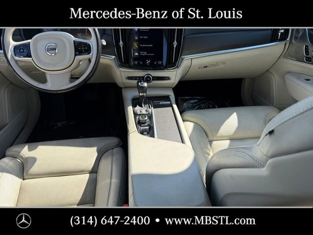 Used 2017 Volvo V90 T6 Cross Country image 11
