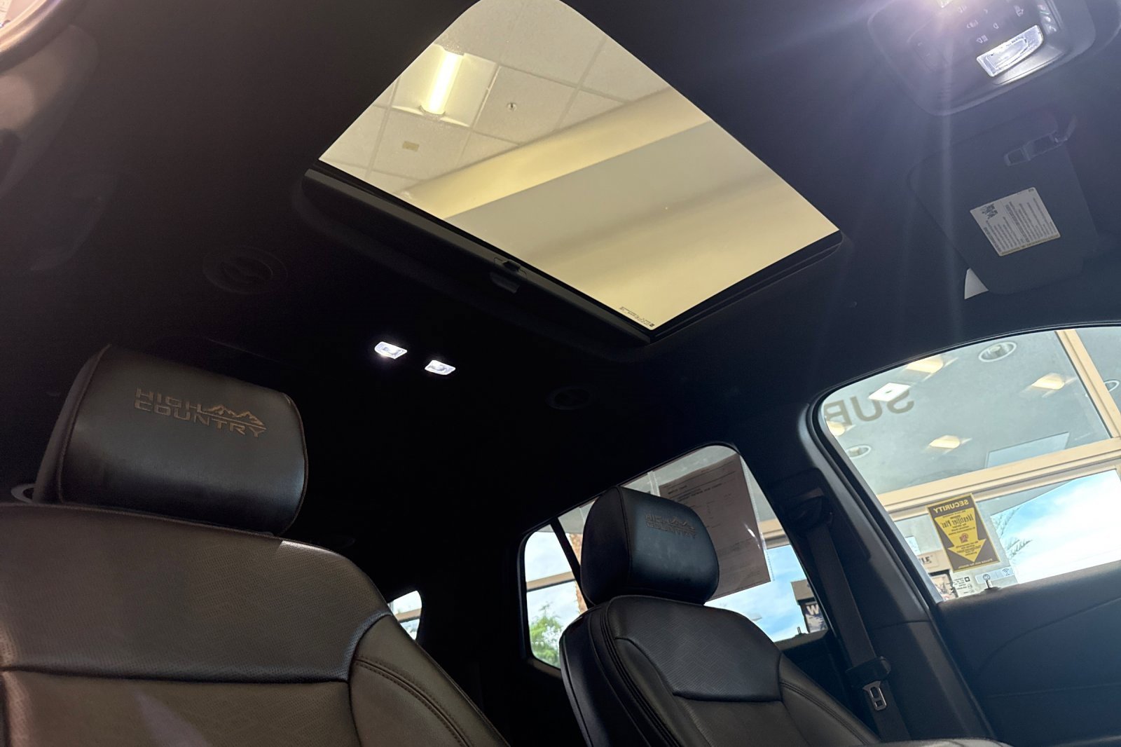 Used 2022 Chevrolet Traverse High Country image 17