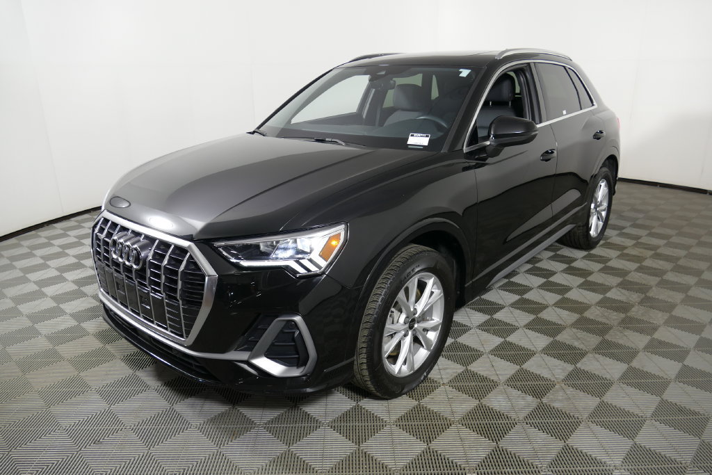 Used 2023 Audi Q3 2.0T Premium AWD/4WD image 7