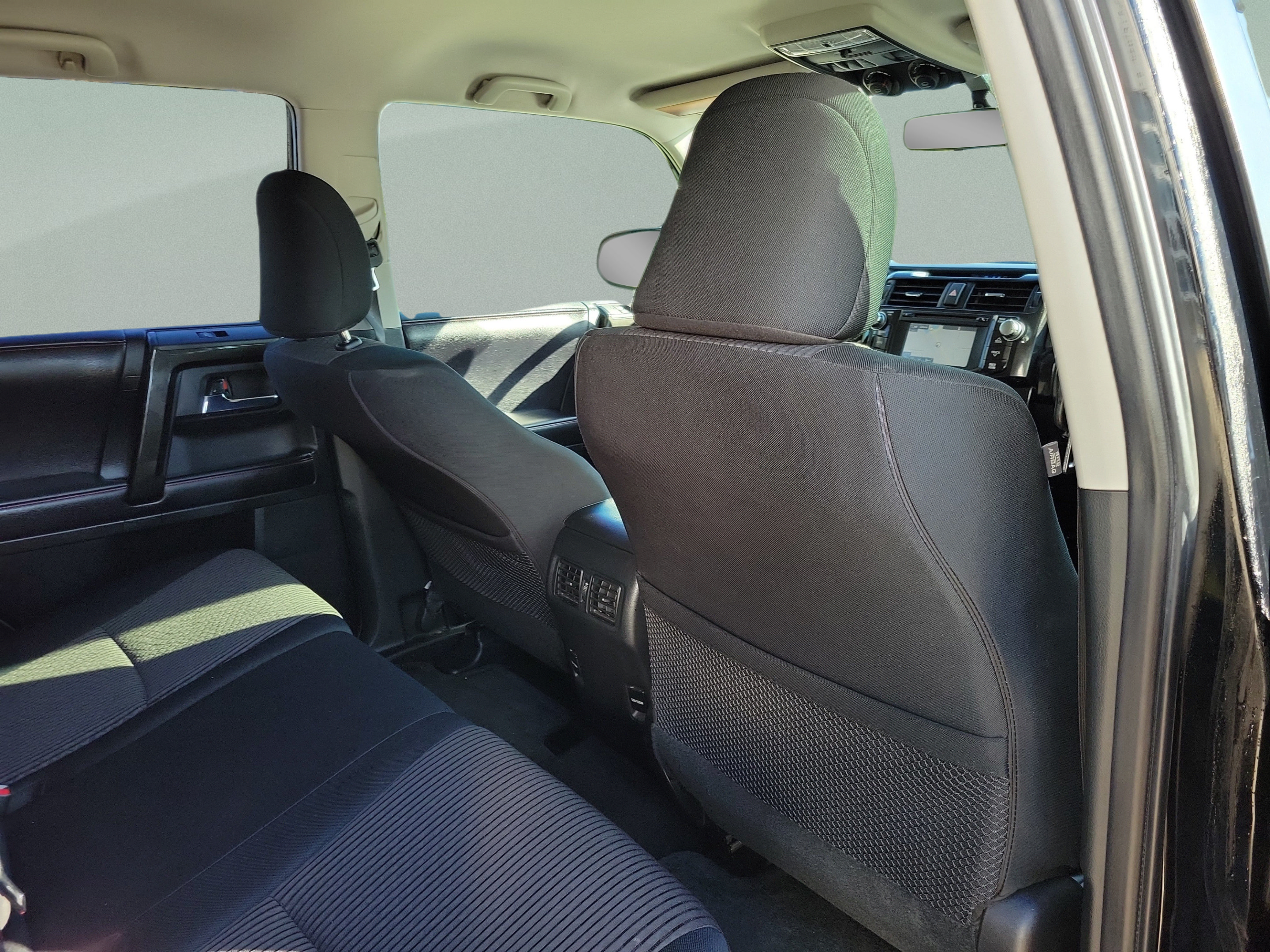 Used 2017 Toyota 4Runner TRD Off-Road AWD/4WD image 28