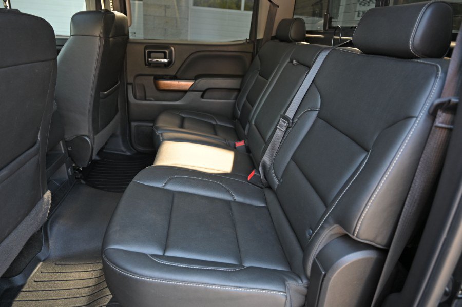 Used 2018 Chevrolet Silverado 1500 LTZ AWD/4WD image 19
