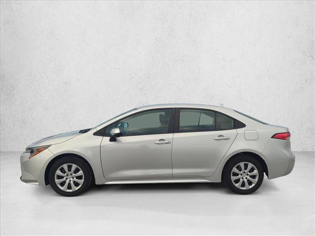 Used 2022 Toyota Corolla LE FWD image 5