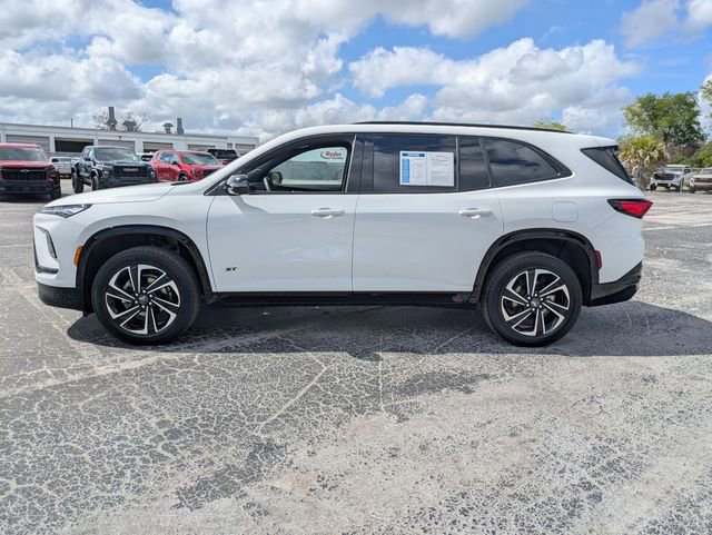 Certified 2025 Buick Enclave Sport Touring image 4