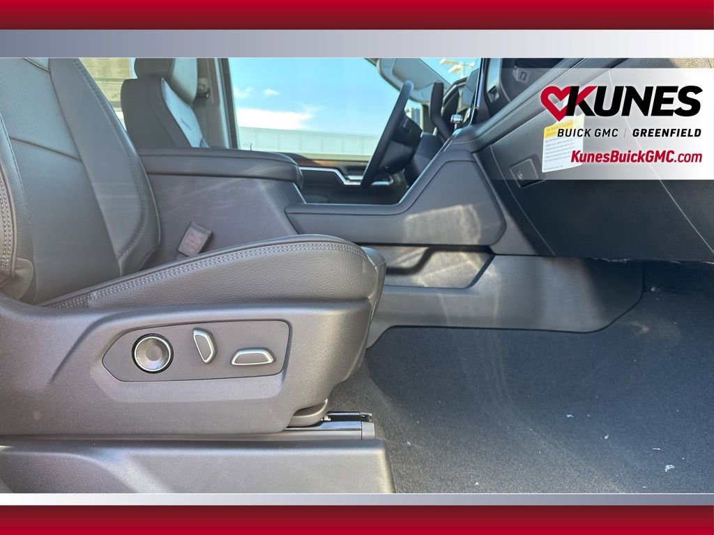New 2026 GMC Sierra 3500 Denali w/ Denali Reserve Package image 60