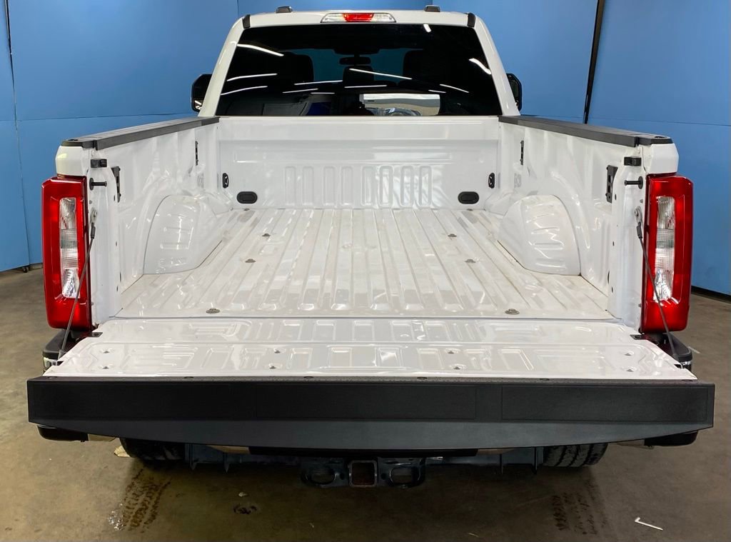 Used 2024 Ford F250 XLT image 11