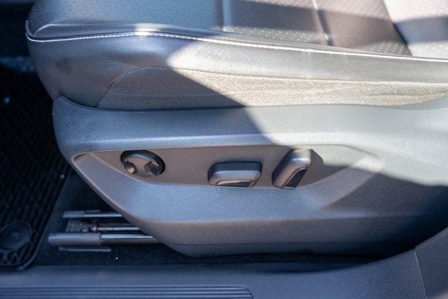 Used 2021 Volkswagen Tiguan SE image 23