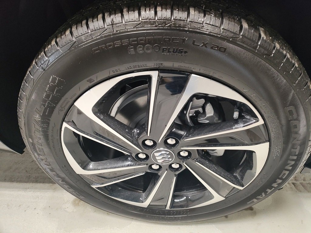 New 2026 Buick Enclave Sport Touring w/ Power Package image 4