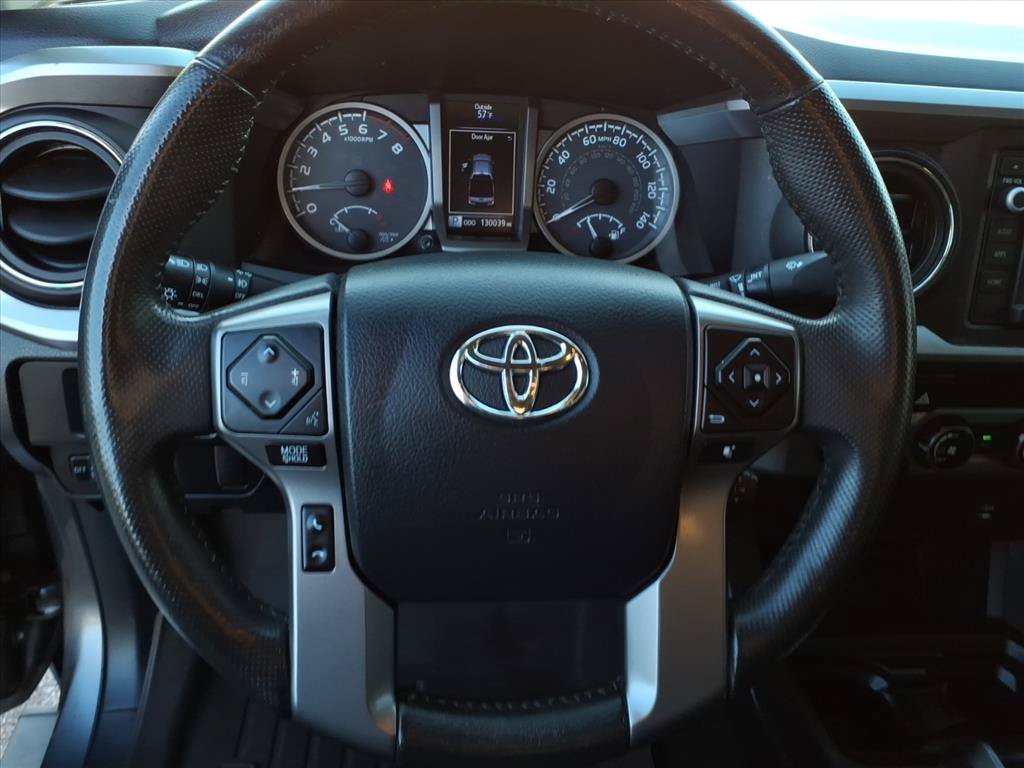 Used 2017 Toyota Tacoma SR5 w/ Tow Package AWD/4WD image 28