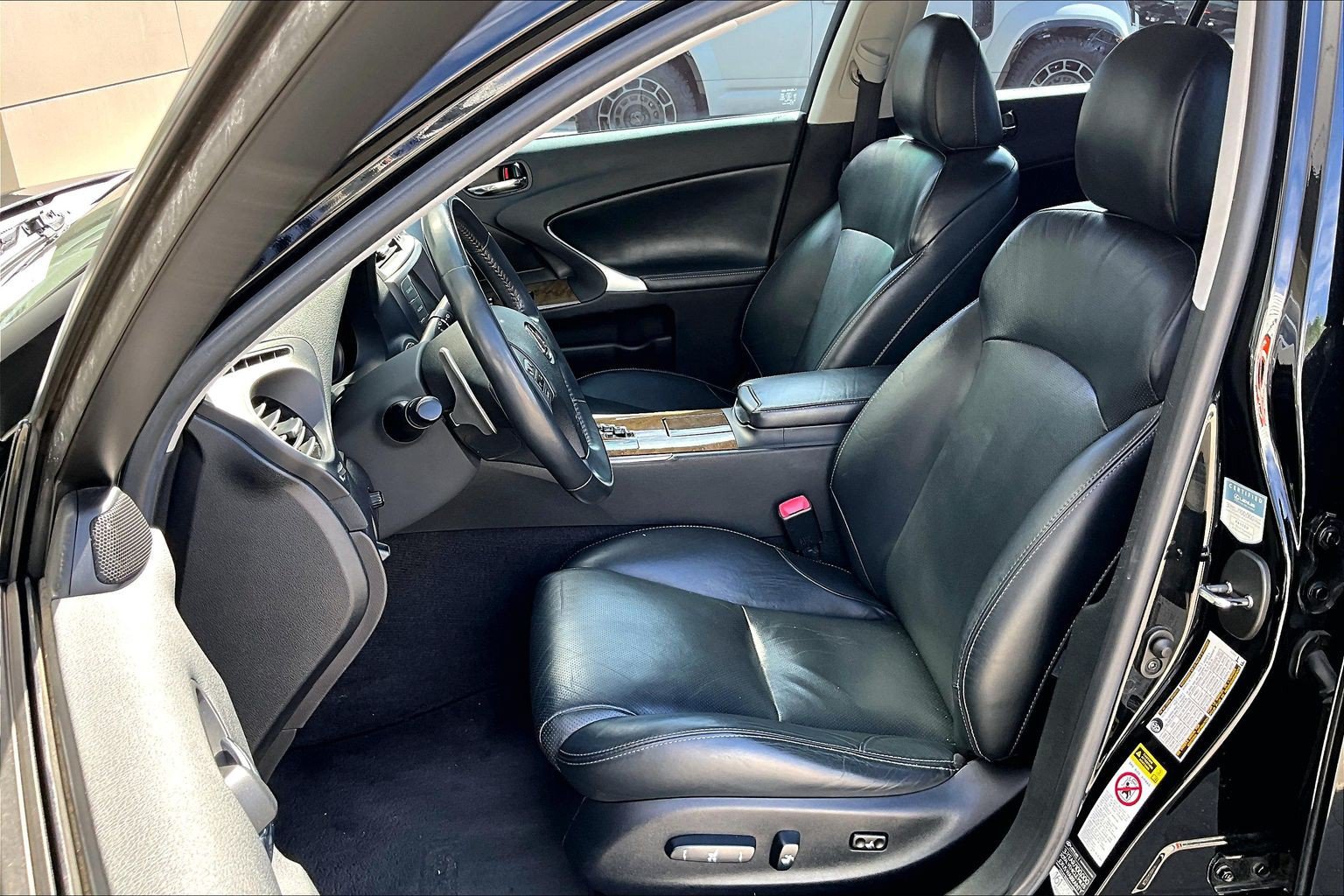 Used 2010 Lexus IS 250 RWD image 25