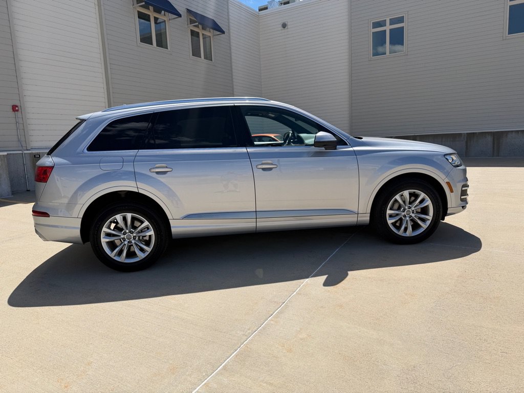 Used 2019 Audi Q7 3.0T Premium w/ Convenience Package AWD/4WD image 8