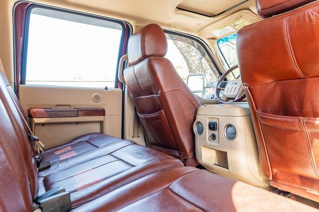 Used 2012 Ford F250 King Ranch w/ King Ranch w/Chrome Pkg image 42