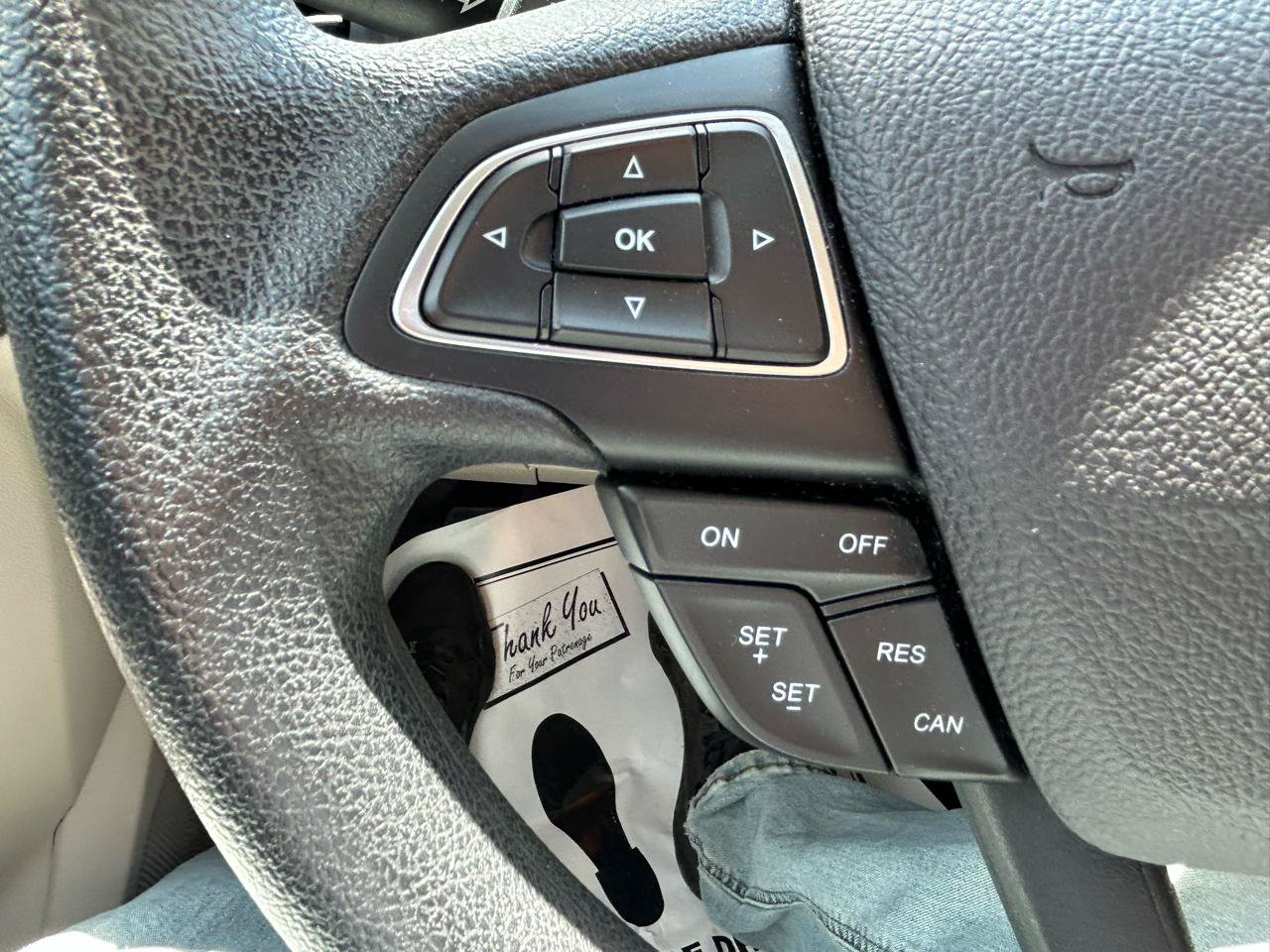 Used 2017 Ford Escape SE w/ Equipment Group 201A FWD image 18